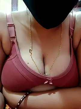 tulidas96778 online show from April 5, 2:36 pm