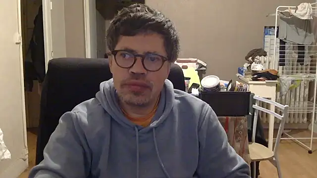 calou123 online show from March 19, 7:07 pm