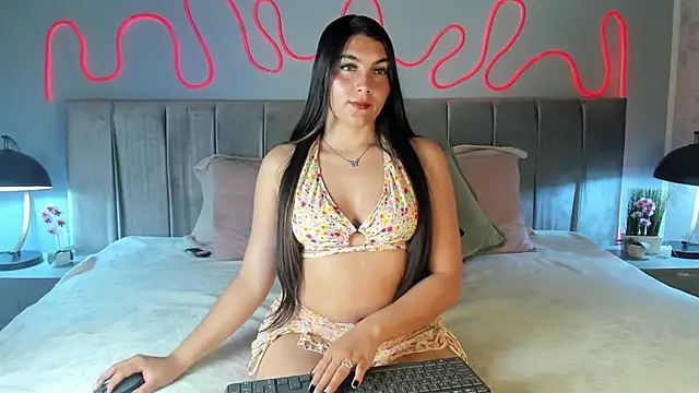 Snapshot of im_Valskin chatting on May 21, 11:39 am im Valskin online show from May 21, 11:39 am