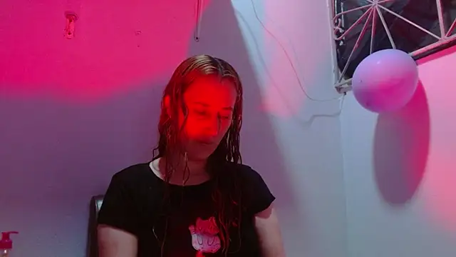 Snapshot of Mariam_wish chatting on July 23, 6:39 pm Mariam wish online show from July 23, 6:39 pm