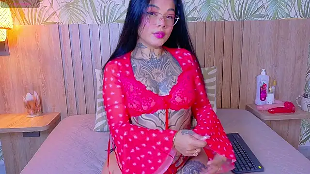 Snapshot of madyson_fox chatting on June 13, 2:15 pm madyson fox online show from June 13, 2:15 pm