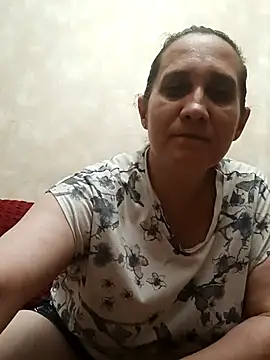 KatieLove133 online show from August 4, 6:32 pm