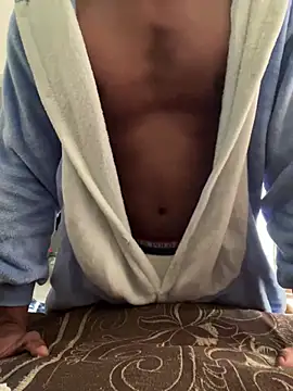 rony0o07 online show from March 22, 12:08 pm