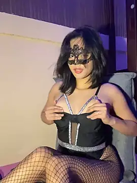 Snapshot of Kiee_19 chatting on May 3, 7:20 pm Kiee 19 online show from May 3, 7:20 pm