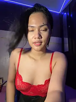 Snapshot of Kiee_19 chatting on May 9, 6:35 pm Kiee 19 online show from May 9, 6:35 pm