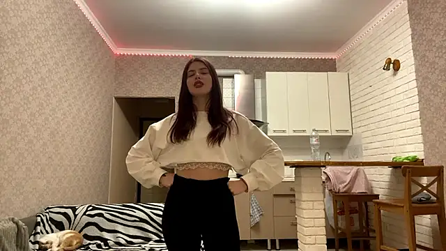 KassieLonzo online show from March 26, 7:08 pm