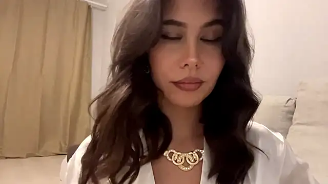 FloDesisles online show from March 15, 7:42 pm