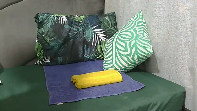 Snapshot of Melitaxx chatting on June 7, 4:16 am Melitaxx online show from June 7, 4:16 am
