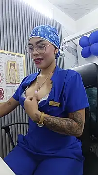 Snapshot of daniela-sexy chatting on June 15, 1:46 pm daniela-sexy online show from June 15, 1:46 pm