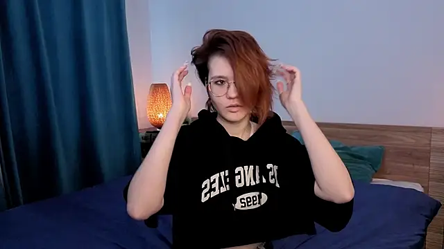 FlaviaAvena online show from March 19, 9:13 am