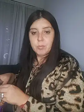 Snapshot of melucita chatting on April 8, 9:59 pm melucita online show from April 8, 9:59 pm