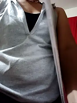 Snapshot of adairamars chatting on July 3, 12:17 am adairamars online show from July 3, 12:17 am