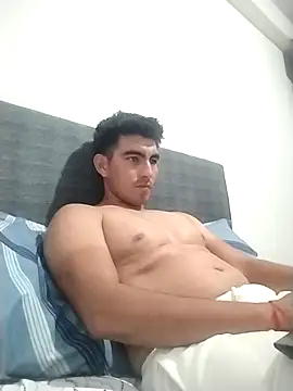 FRANK TULOKILLO online show from April 5, 11:35 pm