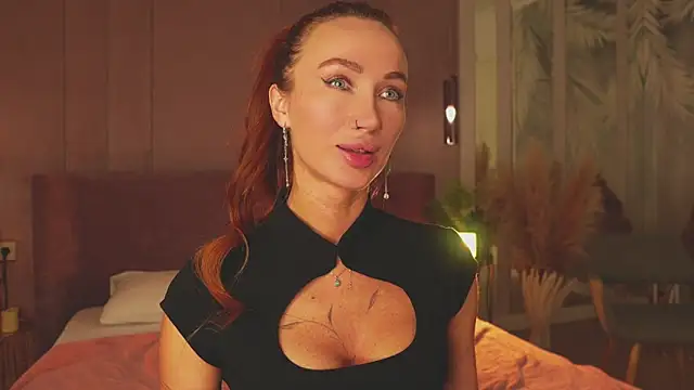 SerenaWest  online show from May 3, 6:03 pm