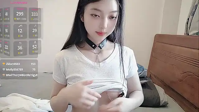 Snapshot of oblakitty_ chatting on May 16, 10:36 am oblakitty online show from May 16, 10:36 am