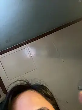 slut emerald22 online show from May 2, 4:34 pm