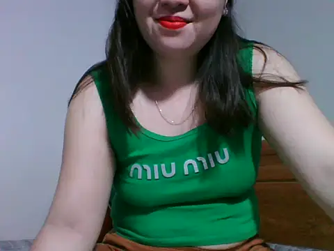 Snapshot of Tits28-2 chatting on May 20, 2:12 pm Tits28-2 online show from May 20, 2:12 pm