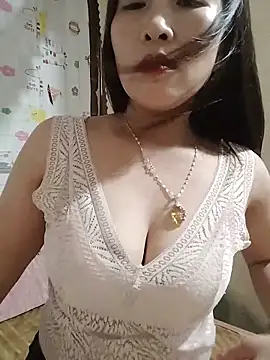 Snapshot of Cherry_XyX chatting on May 27, 4:20 am Cherry XyX online show from May 27, 4:20 am