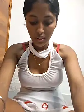 Pari lovers online show from April 20, 2:53 pm