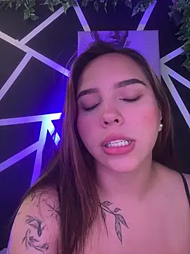 lunacandy 0 online show from July 25, 3:09 pm