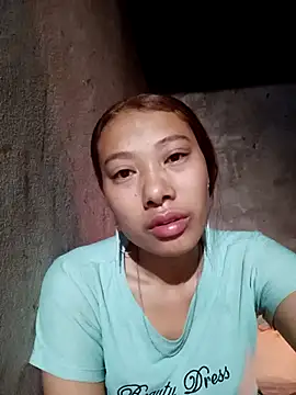 Snapshot of Leiley_98 chatting on May 9, 10:37 pm Leiley 98 online show from May 9, 10:37 pm