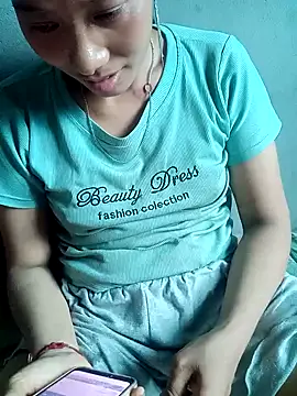 Snapshot of Leiley_98 chatting on June 28, 2:39 am Leiley 98 online show from June 28, 2:39 am