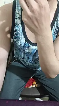 xyz 2giT online show from June 12, 3:22 pm