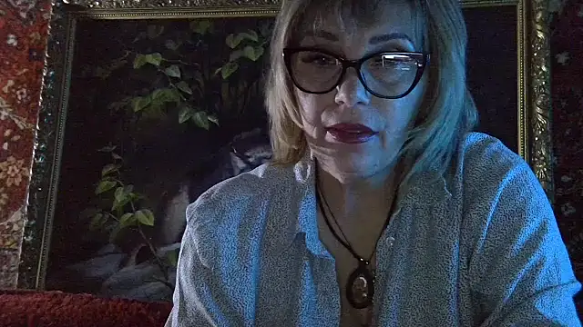 Lia Rayss online show from May 3, 7:31 pm
