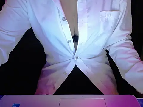 Snapshot of Enmy_24 chatting on May 17, 4:36 pm Enmy 24 online show from May 17, 4:36 pm