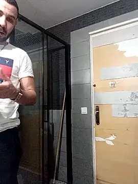 Snapshot of cristiamtentacion chatting on March 18, 4:43 pm cristiamtentacion online show from March 18, 4:43 pm