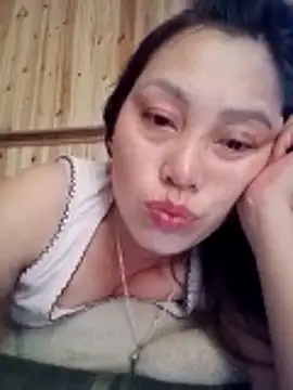 Snapshot of Abi-ni chatting on May 18, 4:07 am Abi-ni online show from May 18, 4:07 am