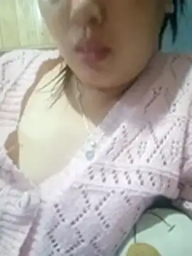 Snapshot of Abi-ni chatting on June 6, 1:05 pm Abi-ni online show from June 6, 1:05 pm