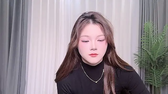 QQ-XINGHE online show from March 18, 12:52 pm