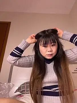 molyyuyu online show from March 17, 10:02 pm