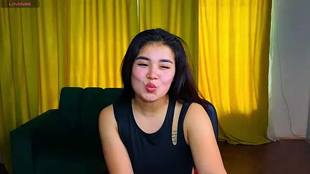 AlicaMayer online show from April 29, 6:17 am