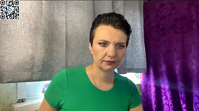 HotMamaQueen234 online show from May 31, 11:06 am