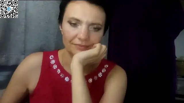 HotMamaQueen234 online show from June 11, 11:25 pm