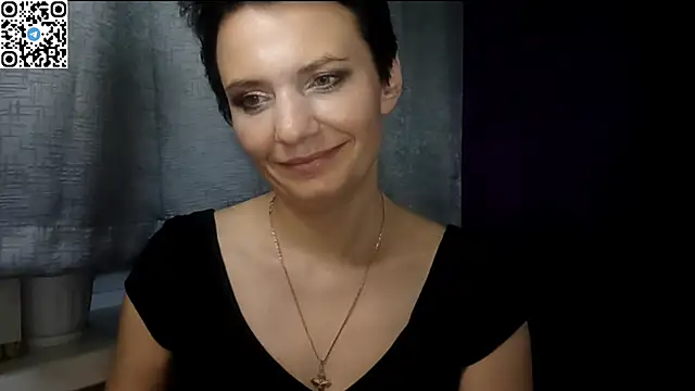 HotMamaQueen234 online show from June 13, 12:30 am