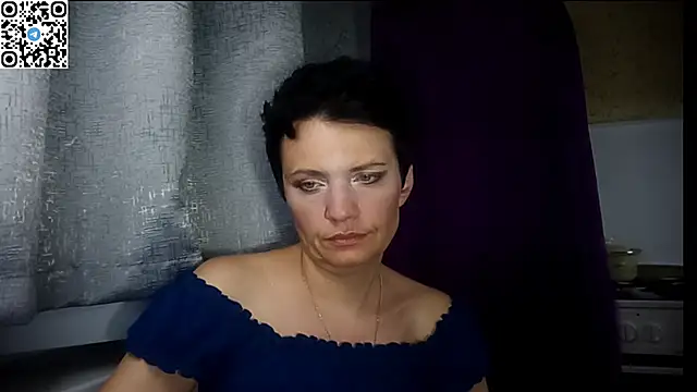 HotMamaQueen234 online show from June 21, 10:01 pm