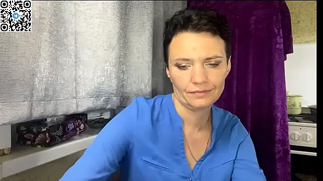 HotMamaQueen234 online show from June 28, 12:27 am