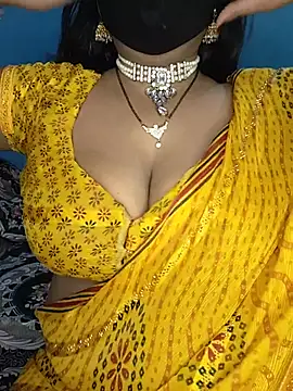 Snapshot of Miss_roohi chatting on July 27, 6:20 am Miss roohi online show from July 27, 6:20 am