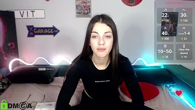 MiaLune01 online show from March 20, 7:46 am