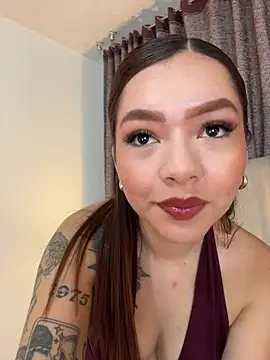 Snapshot of alana_gv chatting on June 17, 12:50 pm alana gv online show from June 17, 12:50 pm