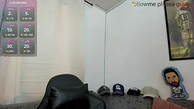 sweetlatinoboy online show from June 10, 12:37 pm
