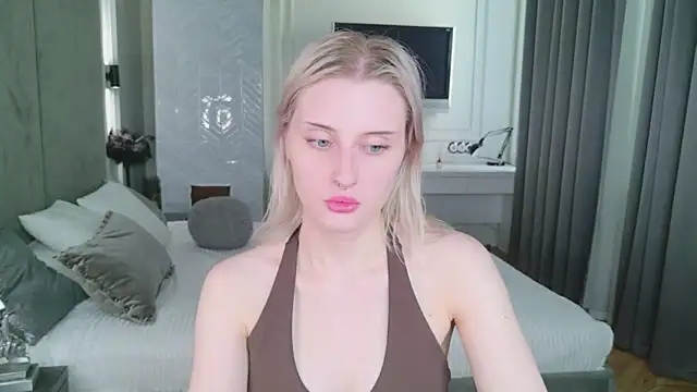 Snapshot of oh__lily chatting on July 29, 1:42 pm oh lily online show from July 29, 1:42 pm