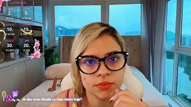 Snapshot of Florence_Ford chatting on June 17, 11:12 am Florence Ford online show from June 17, 11:12 am
