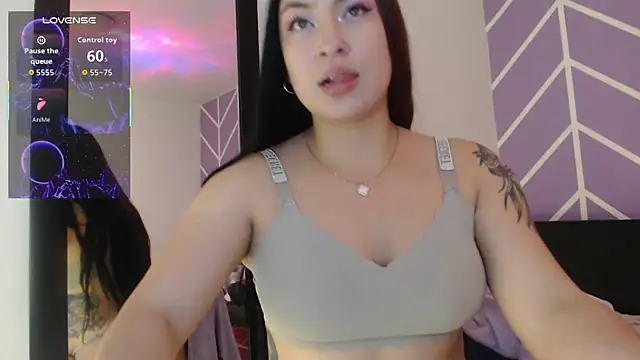 Snapshot of Scarlet_queen4 chatting on June 19, 1:15 pm Scarlet queen4 online show from June 19, 1:15 pm