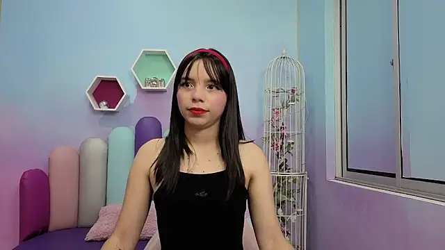 Snapshot of Isaa_Skinny chatting on May 26, 3:35 am Isaa Skinny online show from May 26, 3:35 am