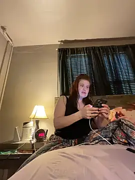 JulieetteLatte online show from June 22, 12:02 am