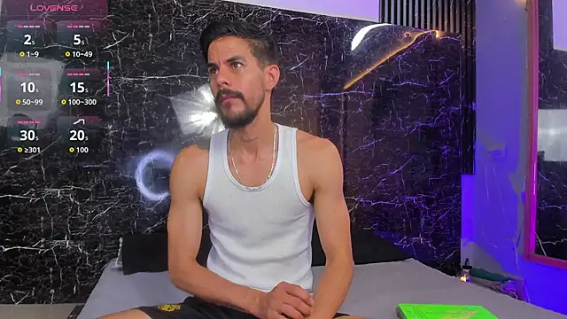 Snapshot of Leo_Vesper chatting on June 4, 4:07 am Leo Vesper online show from June 4, 4:07 am